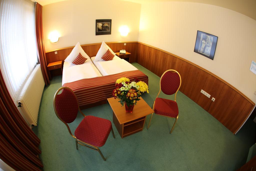 Hotel Sittardsberg Duisburg Bagian luar foto