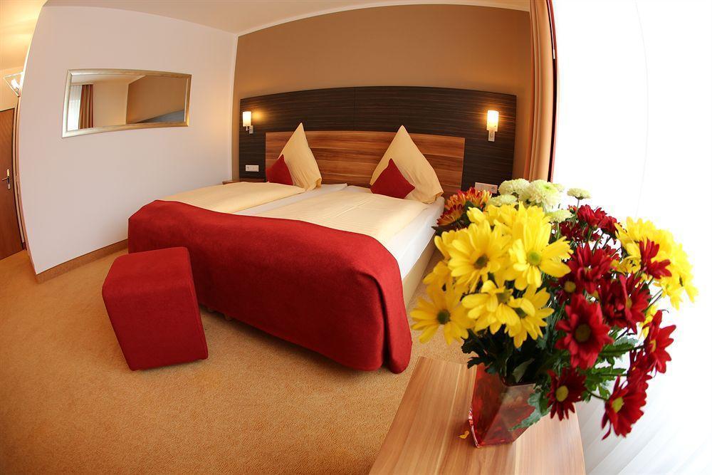 Hotel Sittardsberg Duisburg Bagian luar foto